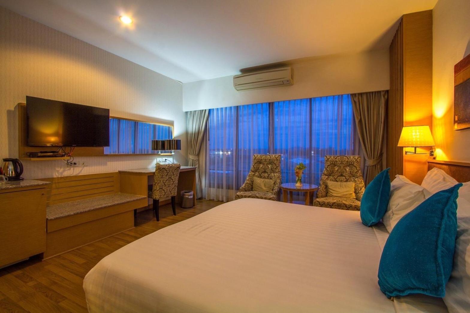 Mamaison Hotel Buriram Esterno foto