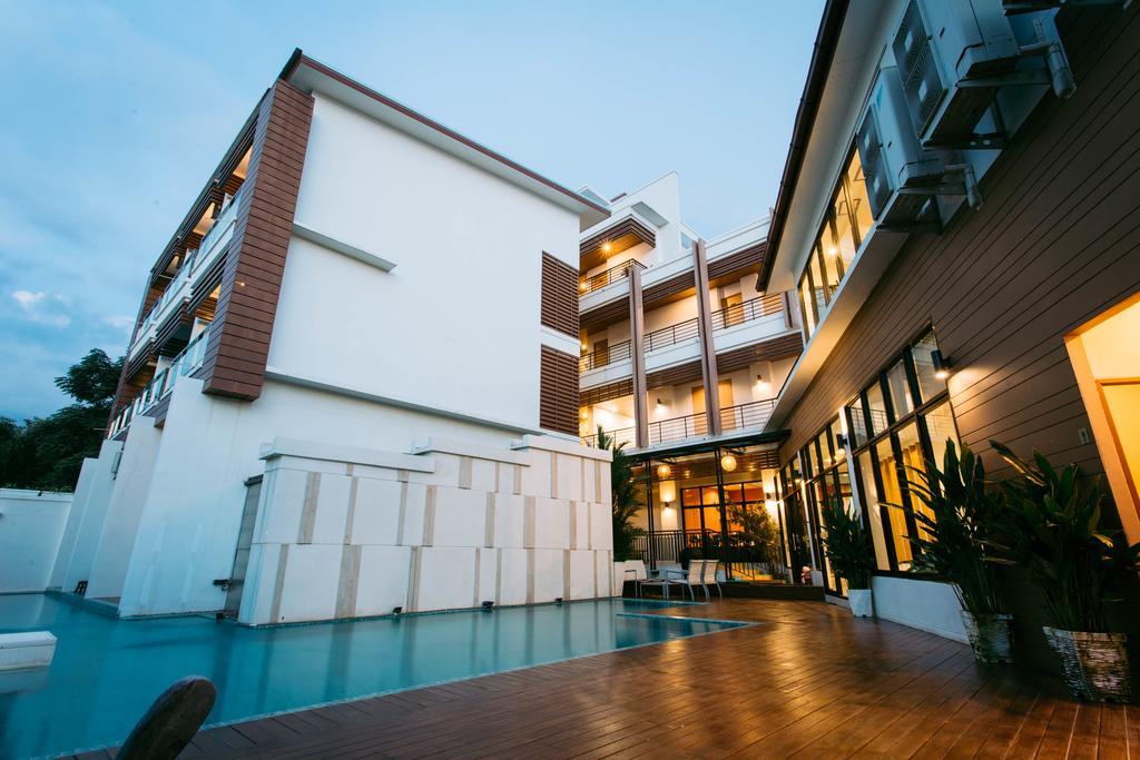 Mamaison Hotel Buriram Esterno foto