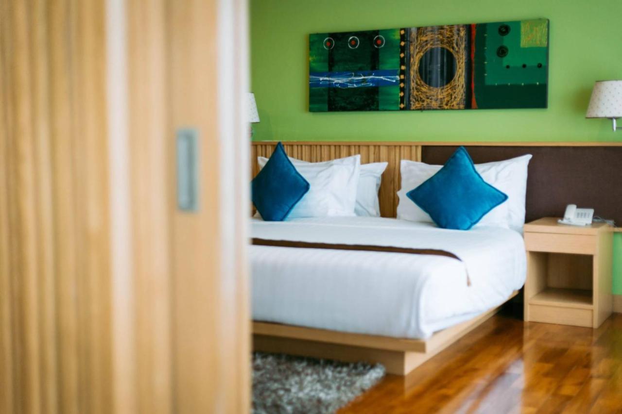 Mamaison Hotel Buriram Esterno foto